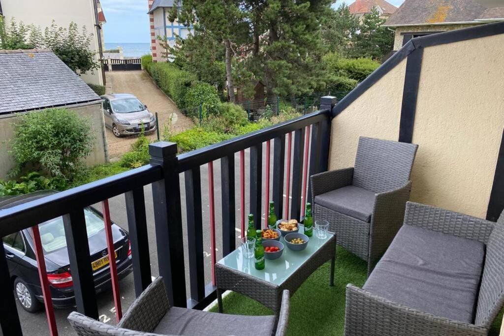 Magnifique Appartement Vue Mer A 50 M De La Plage Villers-sur-Mer Exterior photo